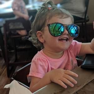 Meet your Posher, Connie